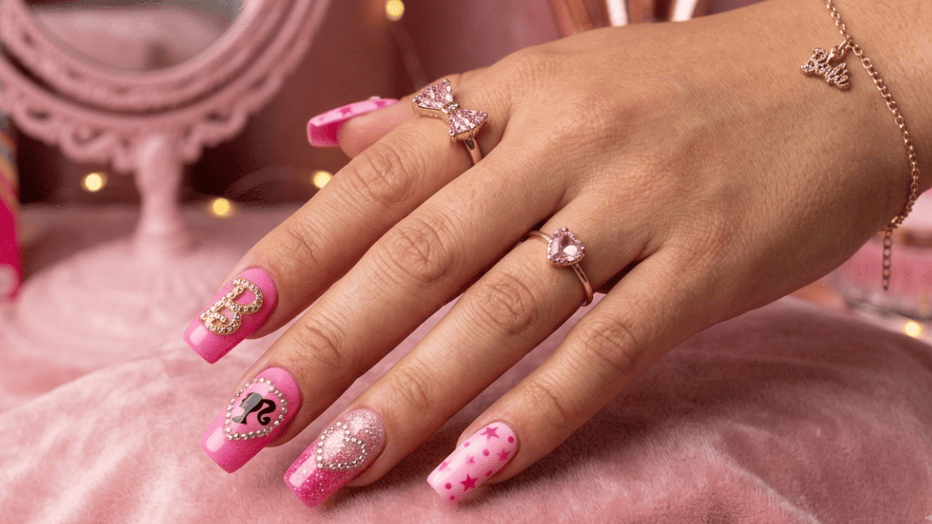 Unhas Barbie